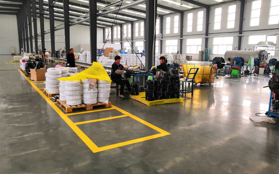 Hangzhou Paishun Rubber &amp; Plastic Co., Ltd fabrika üretim hattı