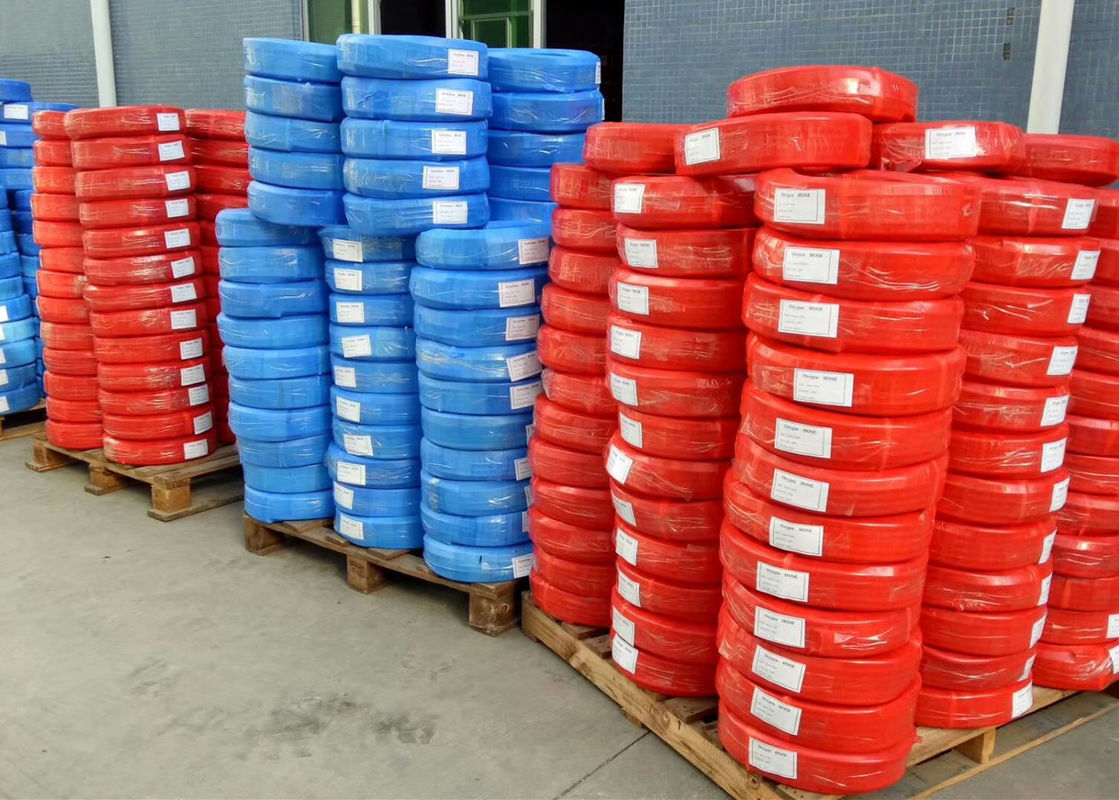 Kimyasal Taşımacılık için 8 mm EPDM Kauçuk hortumu koroziv sıvıya dayanıklı