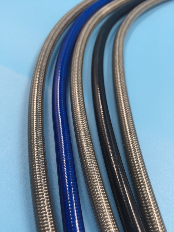 Yüksek basınçlı PTFE hortumu taşımacılık ve mobil hidrolik için paslanmaz çelik katmanı ile