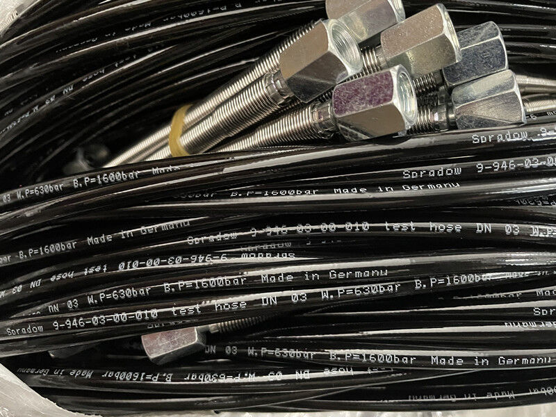 DN2 3.2 mm İç çapı 630Bar Ultra Yüksek Basınçlı Test Mühürü 2000Bar Patlama Basıncı Hava Şarj Mühürü 0.5m Genişletilmiş Uzunluk